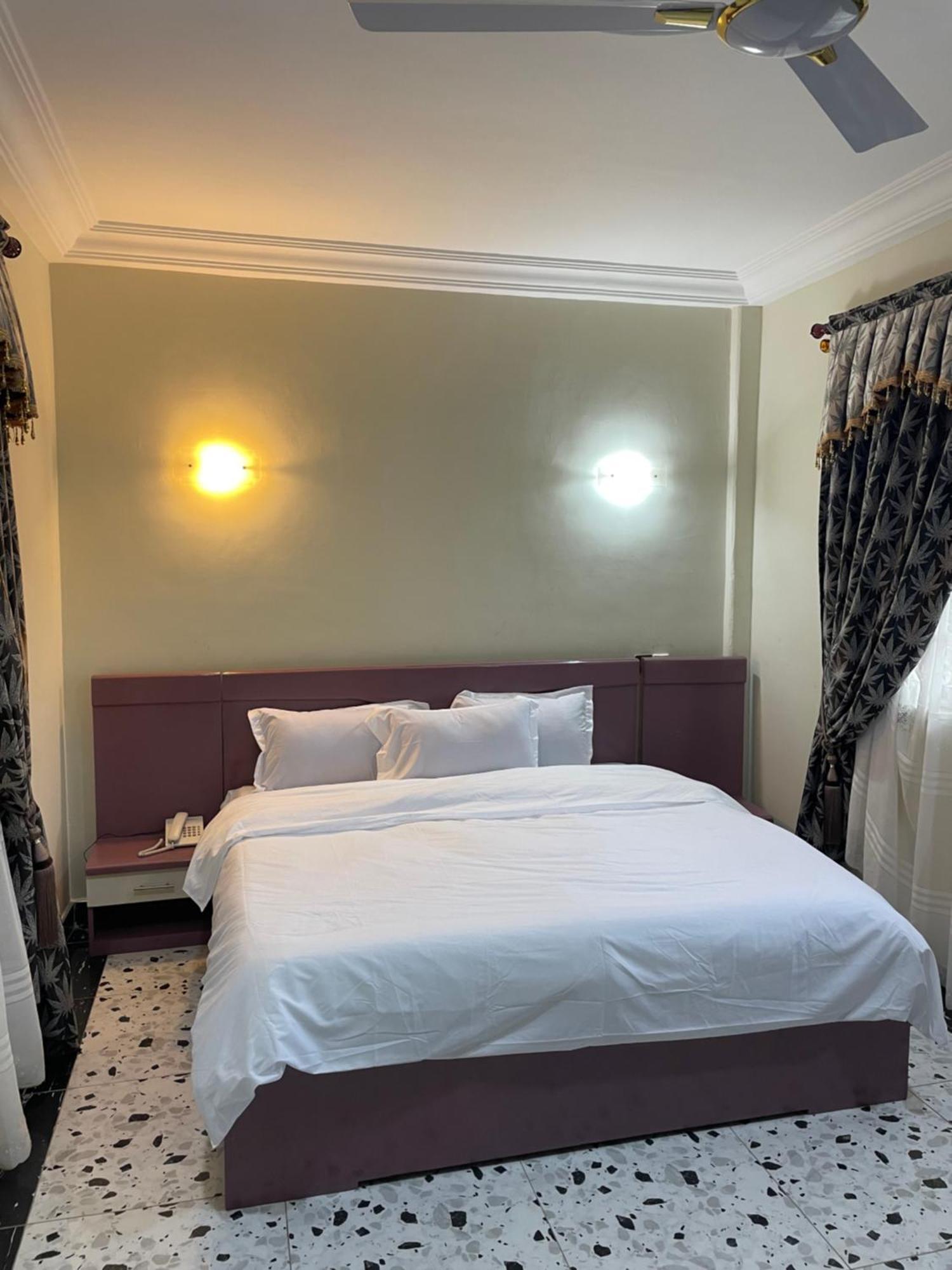 George Vee Hotel Ltd クマシ エクステリア 写真